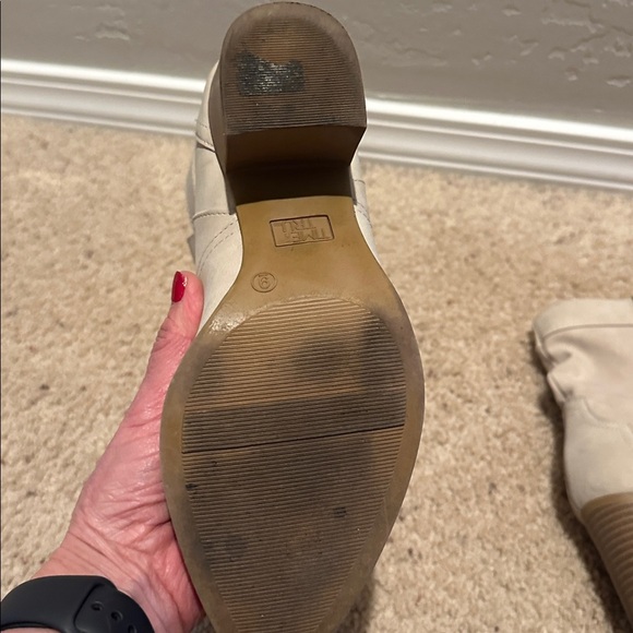 Time and Tru Light Tan Ankle Boots size 9 - Picture 6 of 9